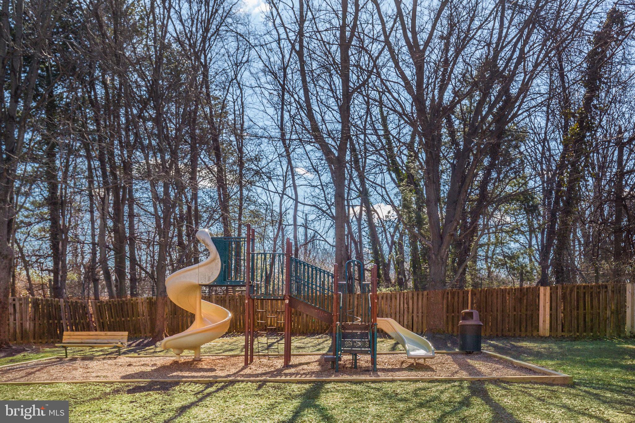408 MCDANIEL DR