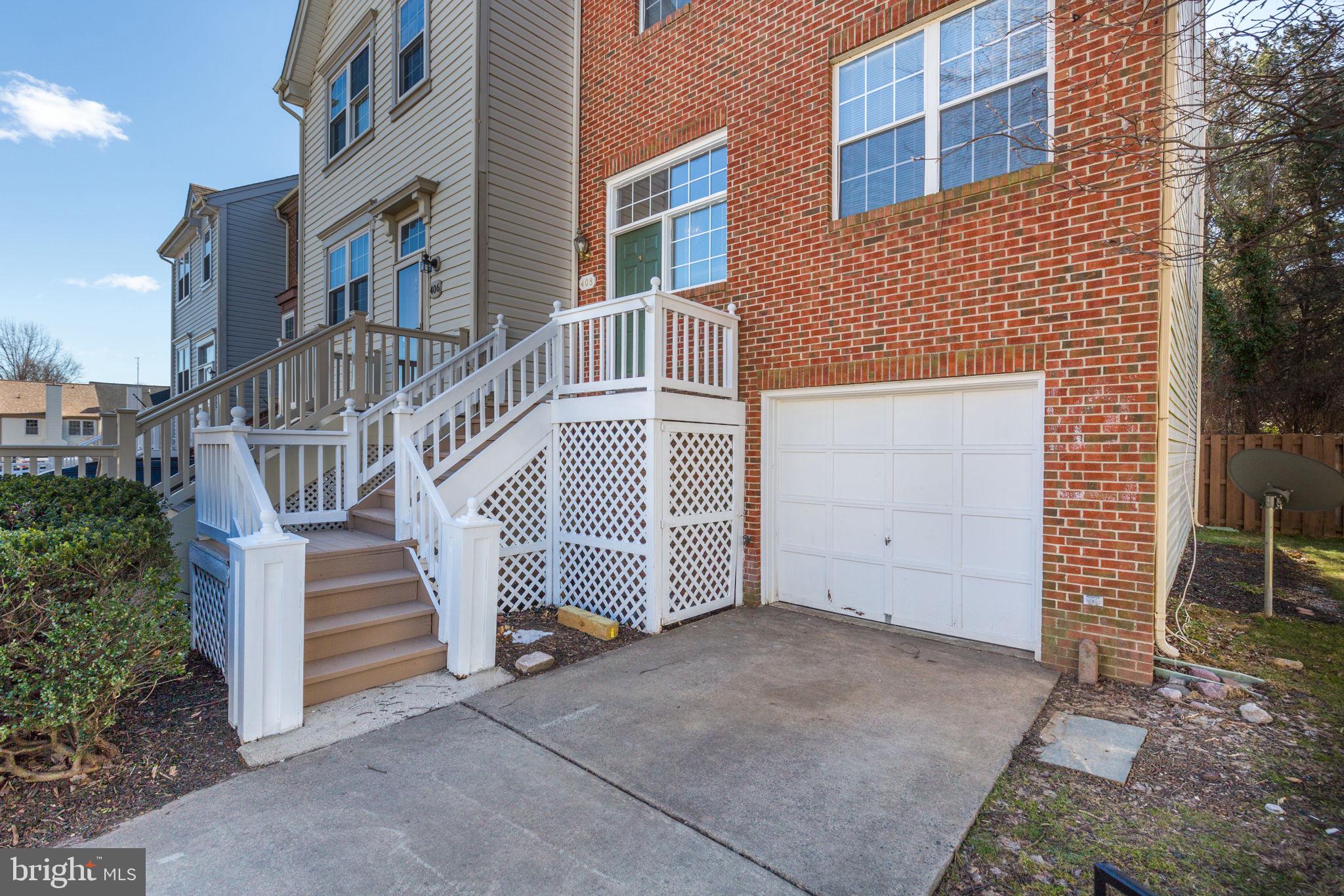 408 MCDANIEL DR