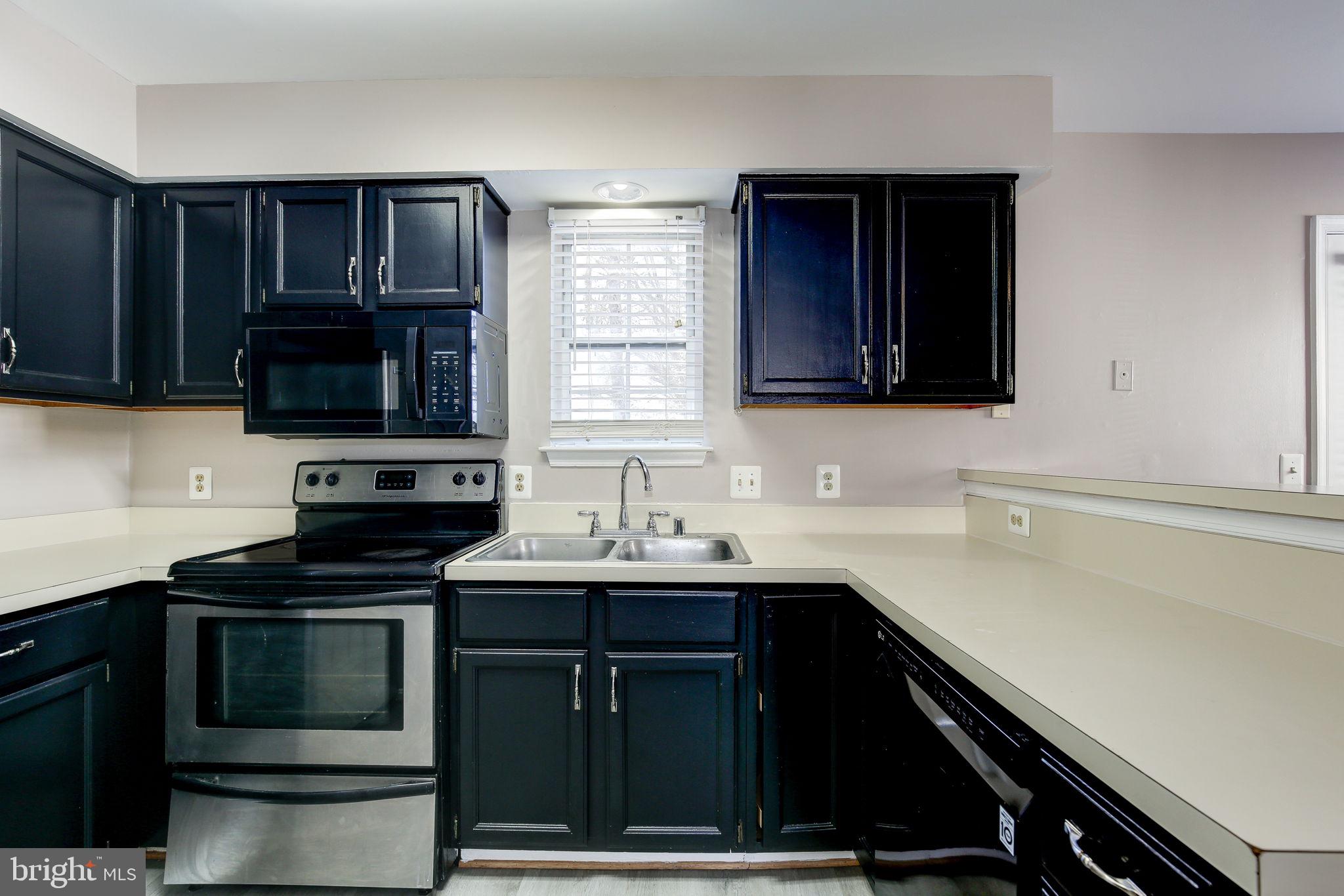 408 MCDANIEL DR