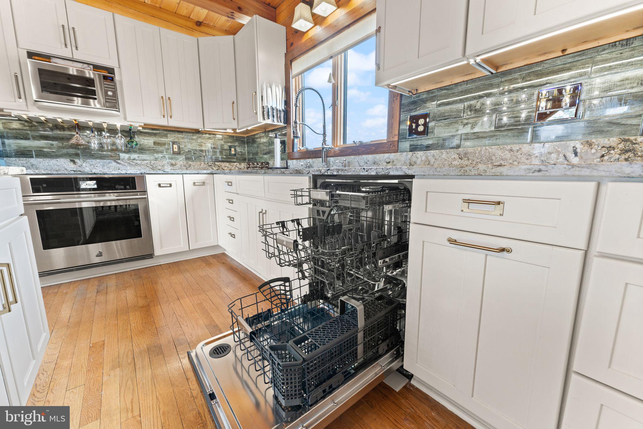 20233 Shelburne Glebe Rd