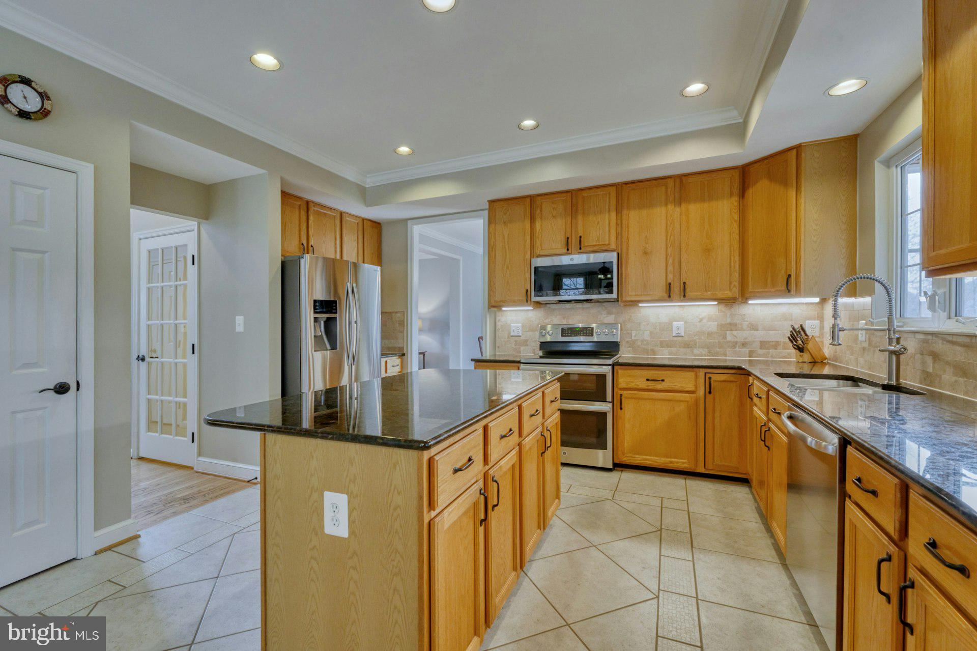 20767 Fenwick Dr