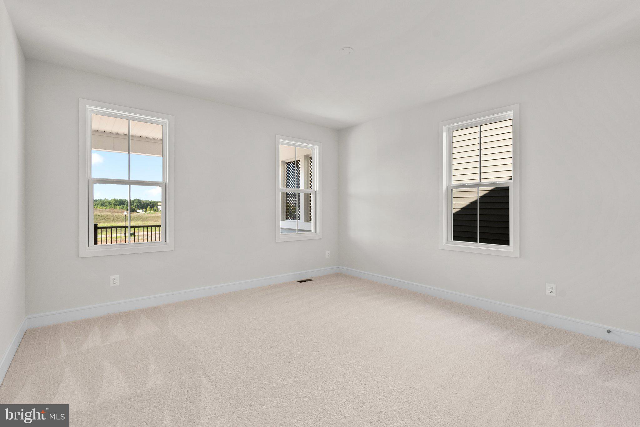 43290 Greeley Sq