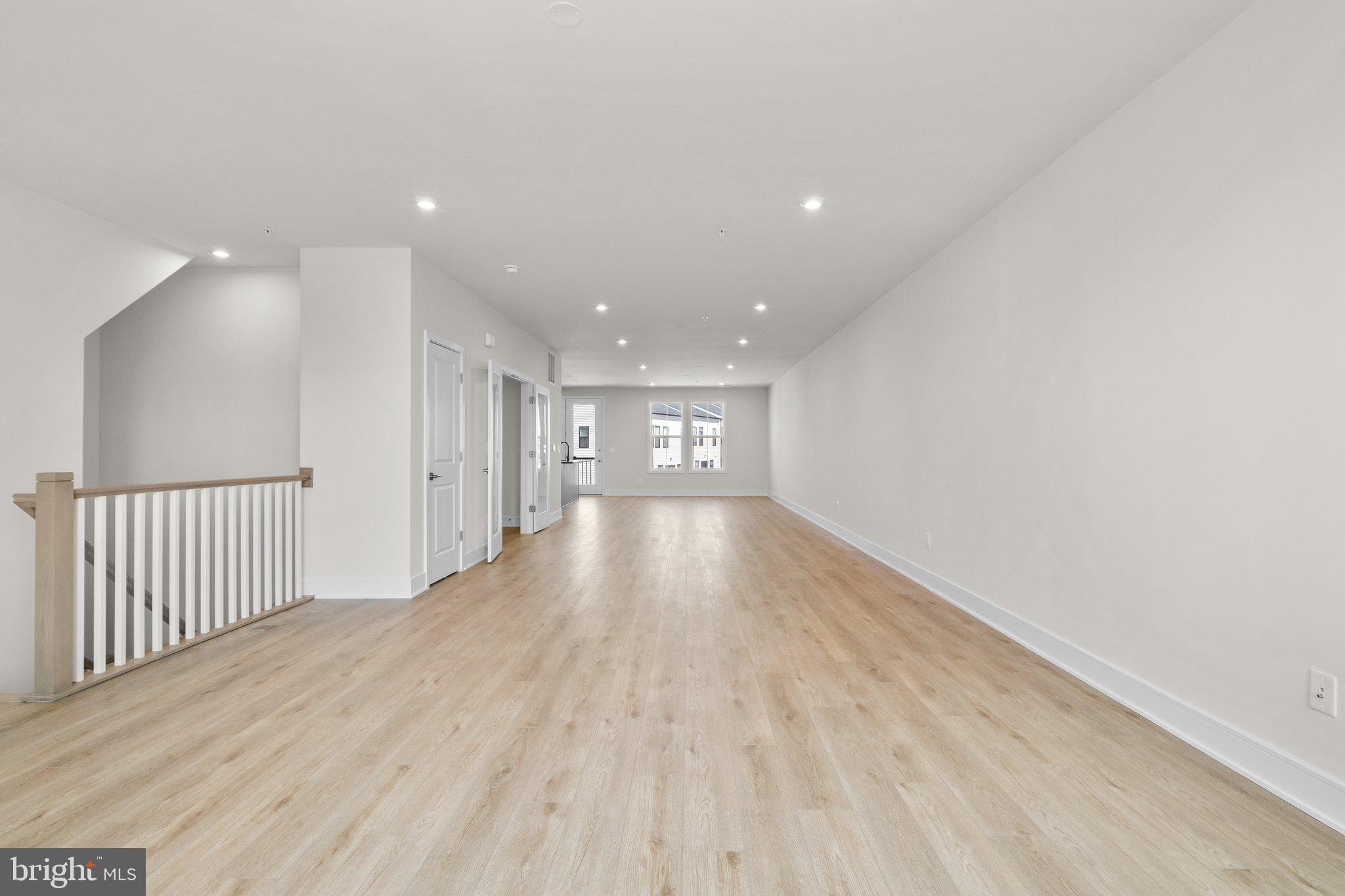 43324 Farringdon Sq