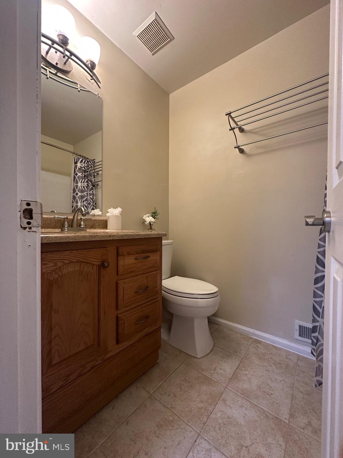 326 LANCASTER SQ #326