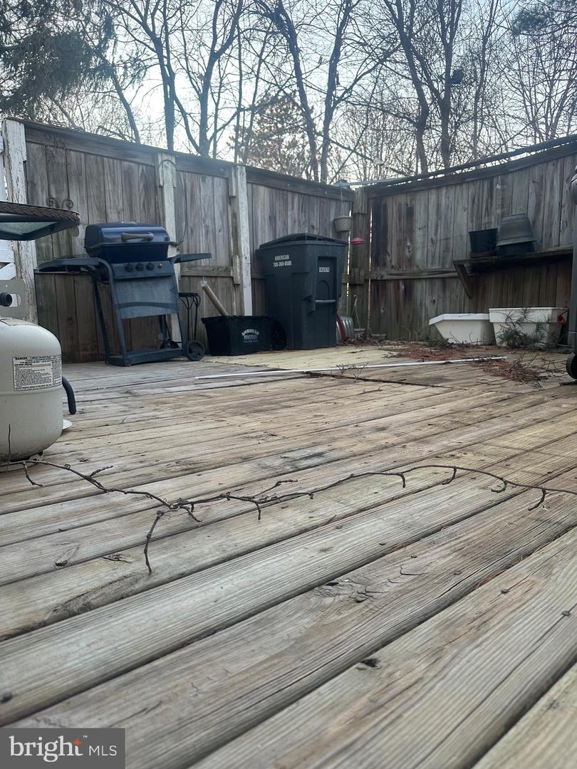 326 LANCASTER SQ #326