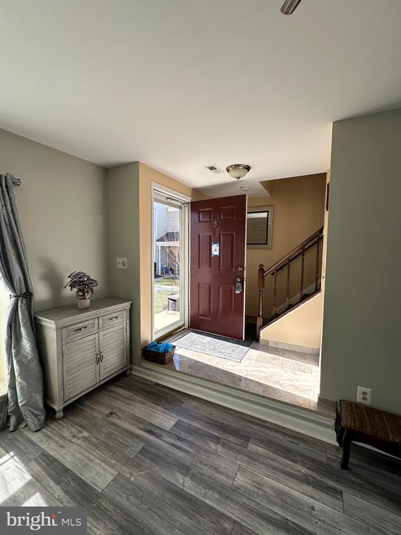 326 LANCASTER SQ #326