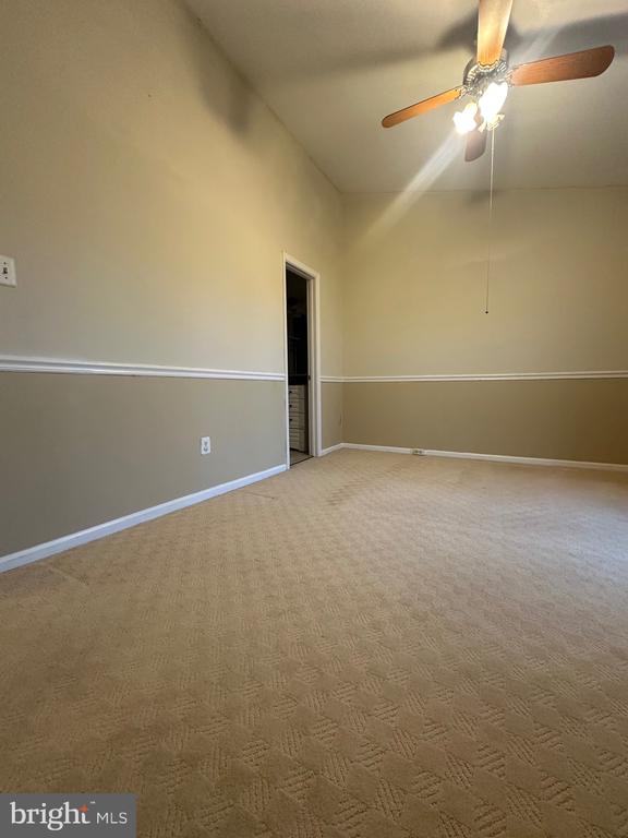 326 LANCASTER SQ #326