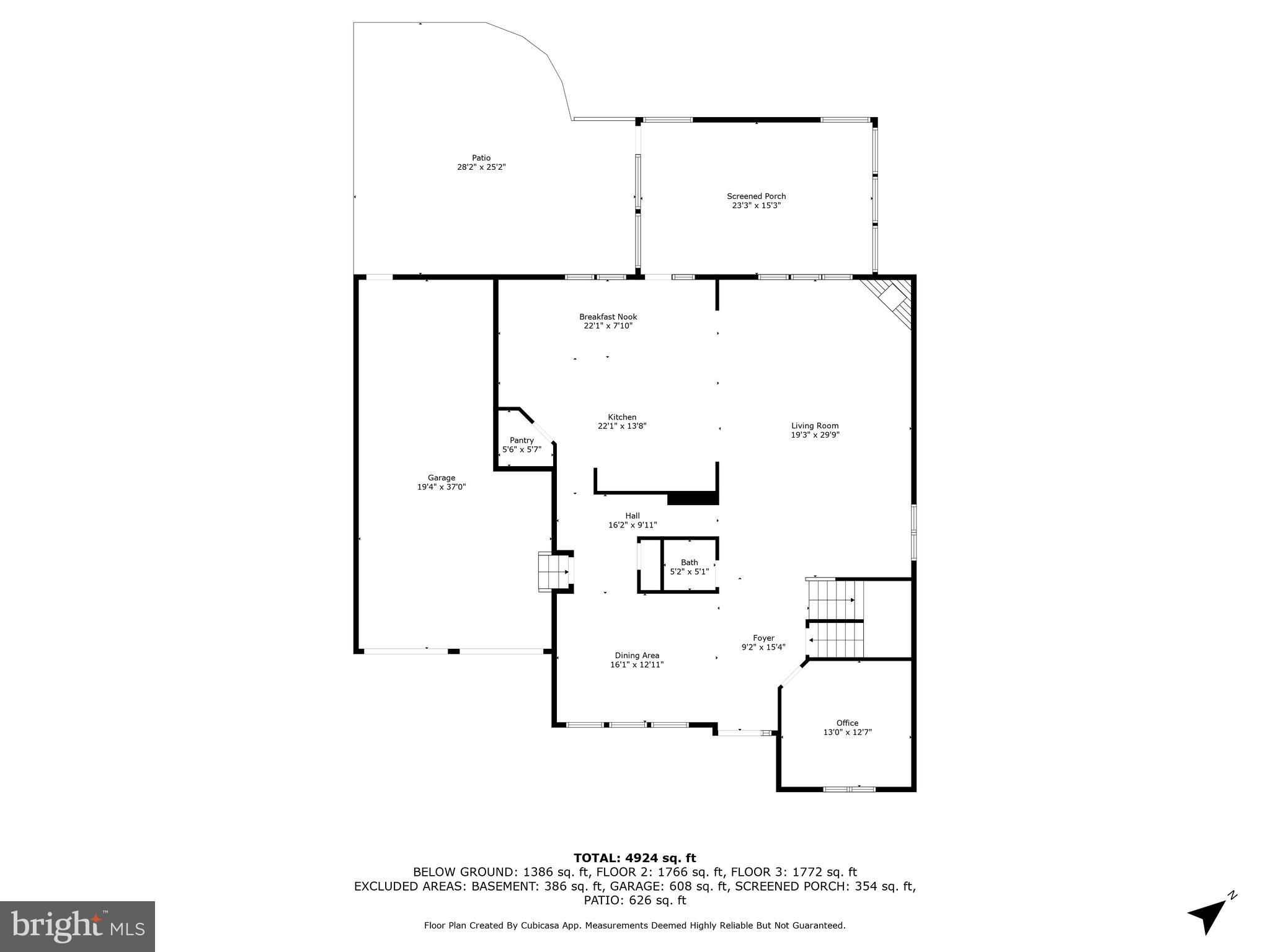 1004 Akan St SE