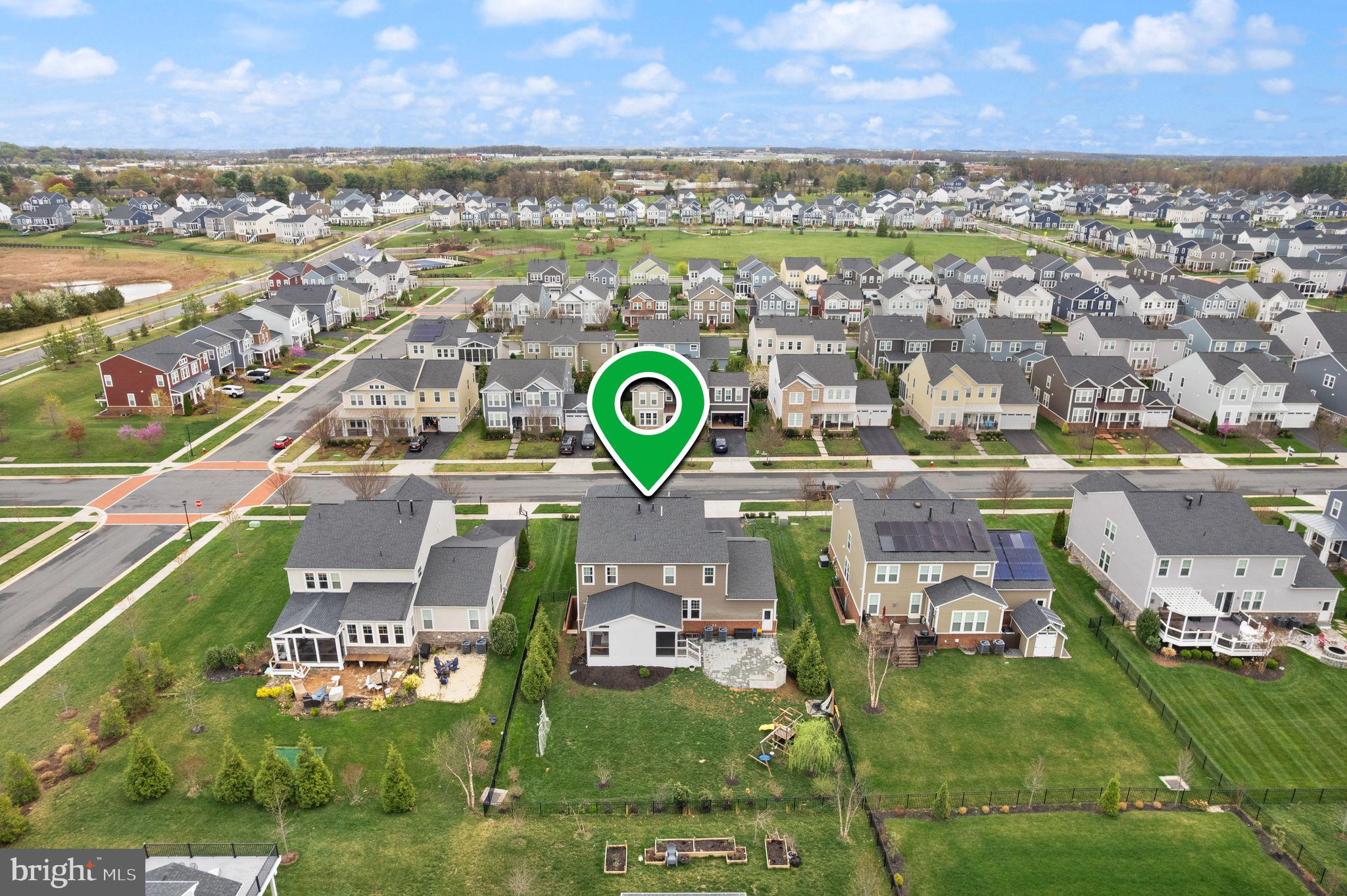 1004 Akan St SE
