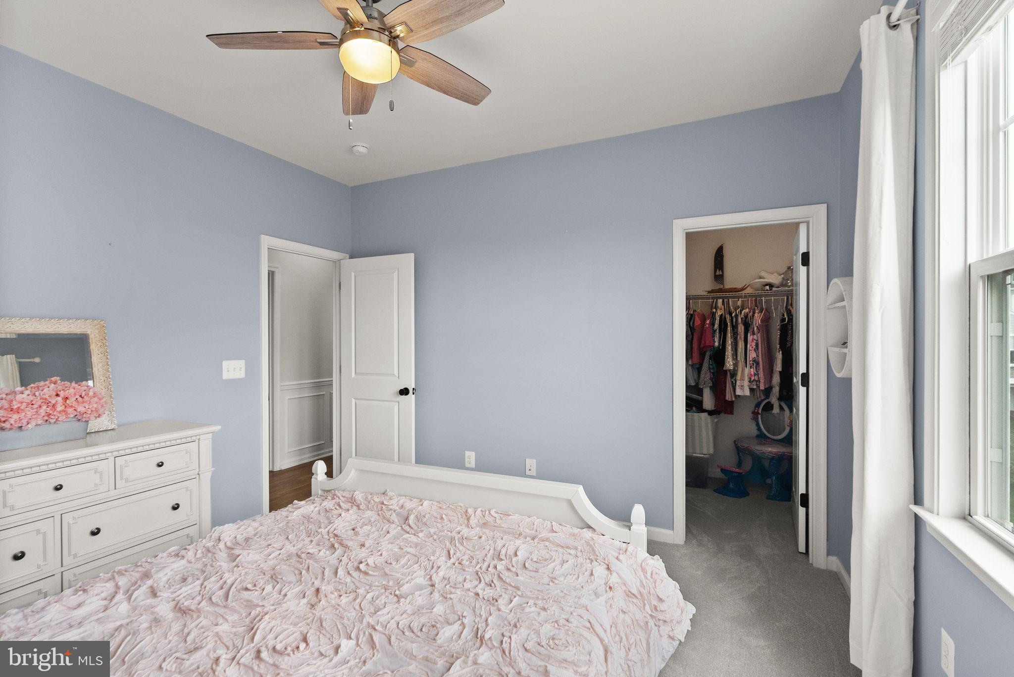 1004 Akan St SE