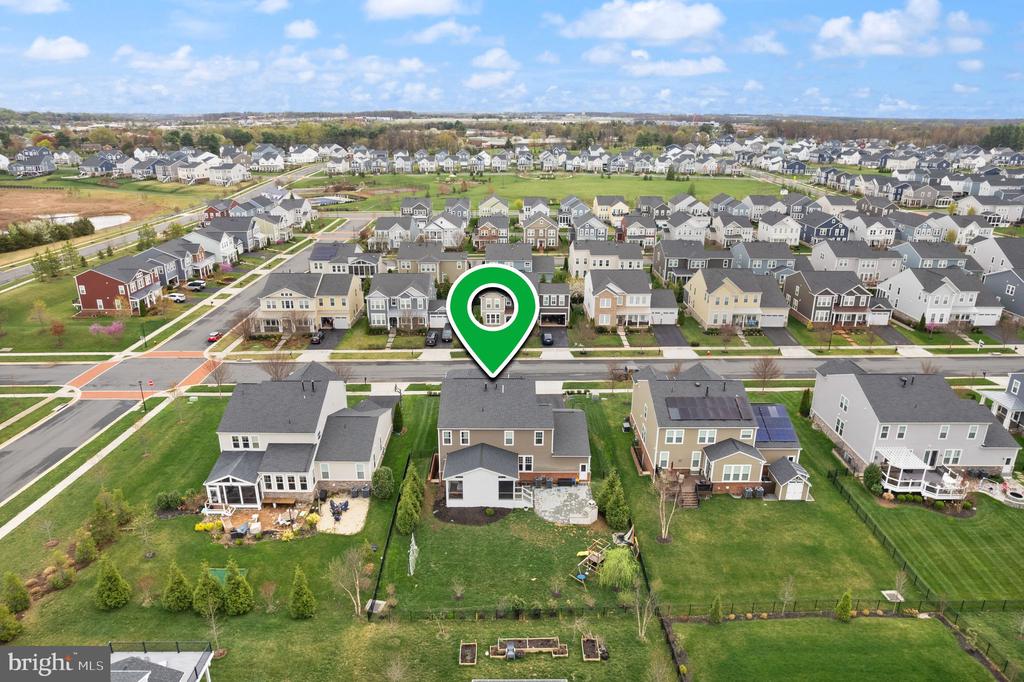 1004 Akan St SE