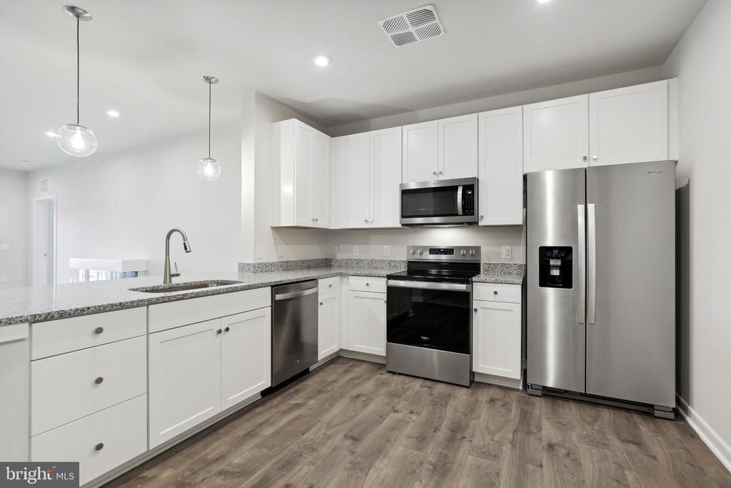 700 Mount Airy Ter NE #104