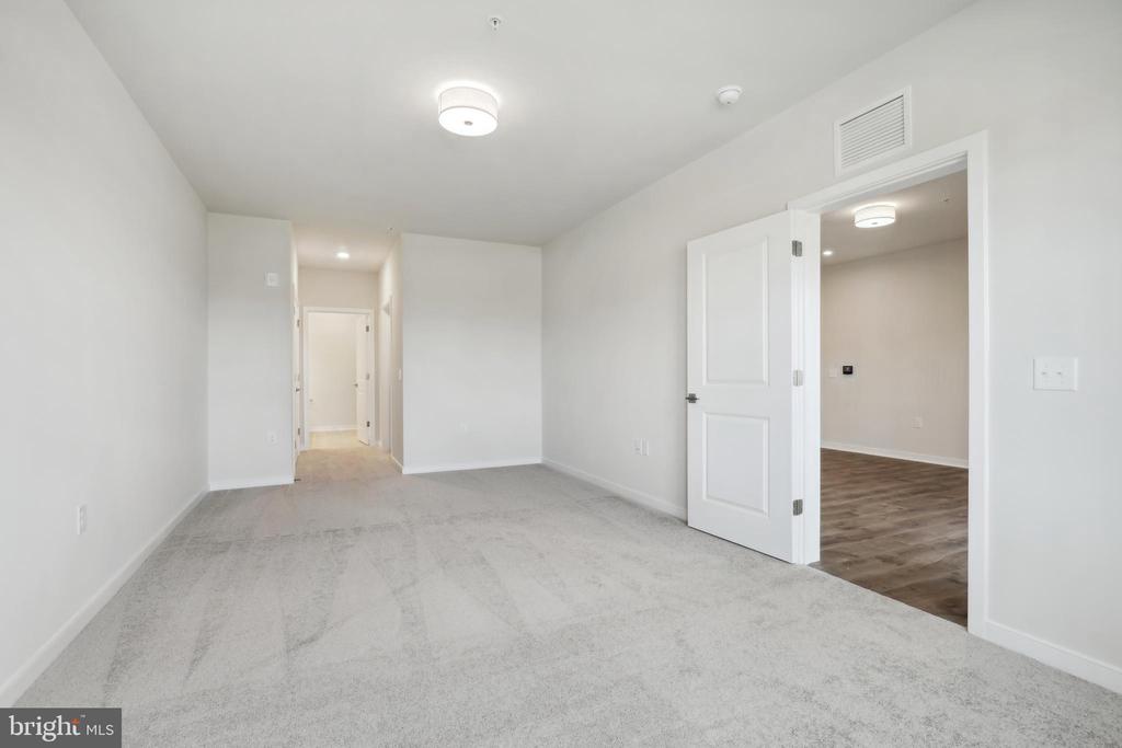 700 Mount Airy Ter NE #104