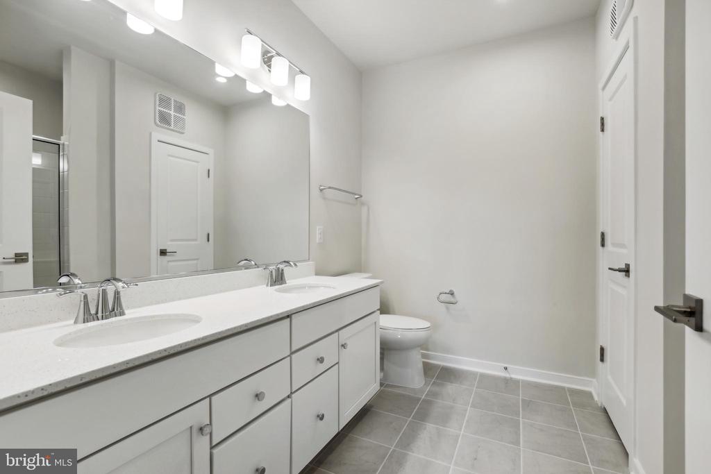 700 Mount Airy Ter NE #104