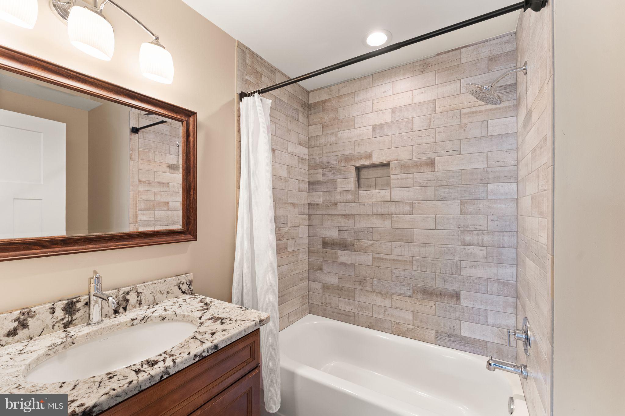 36976 Walnut Park Ln