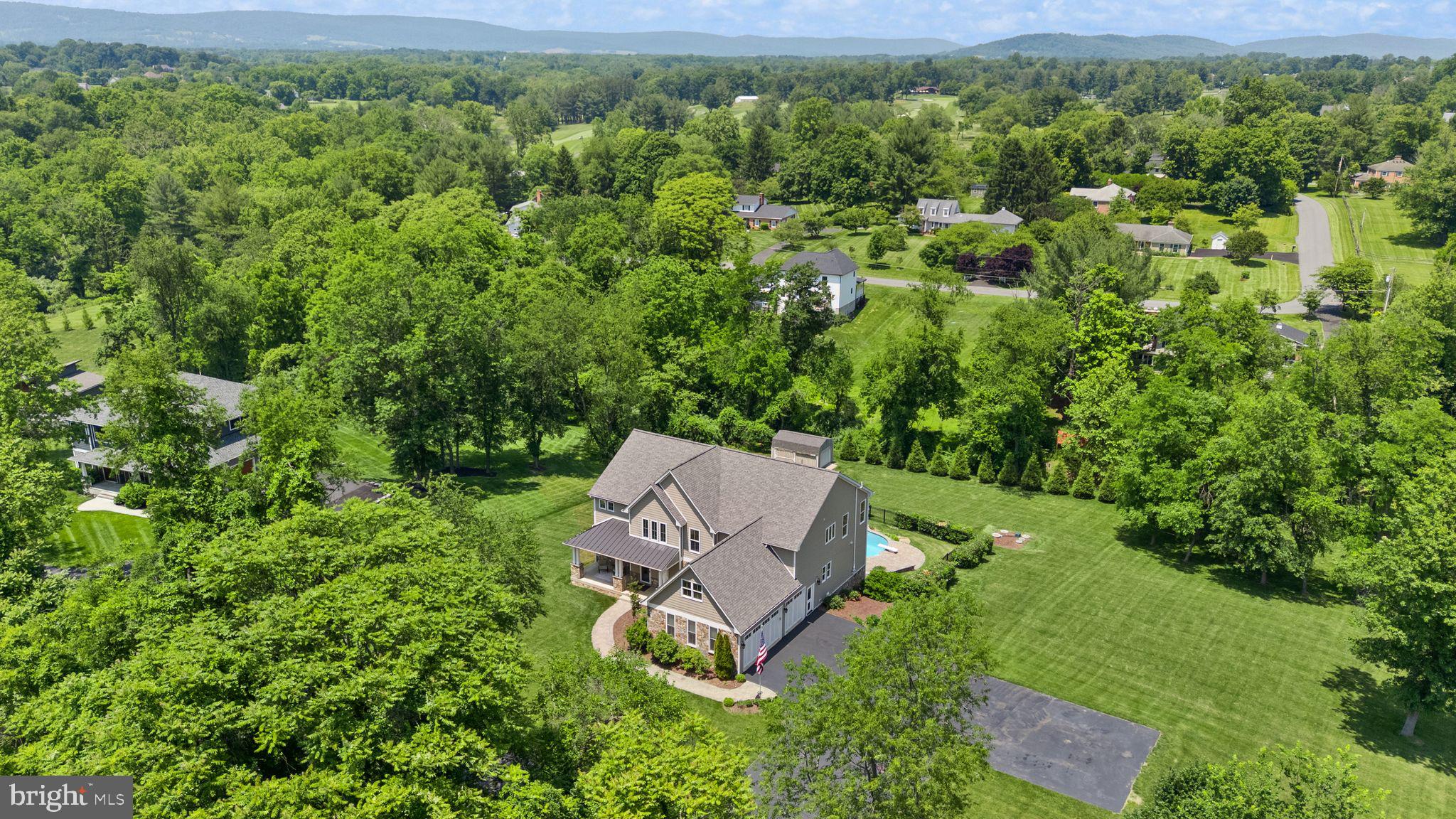 36976 Walnut Park Ln