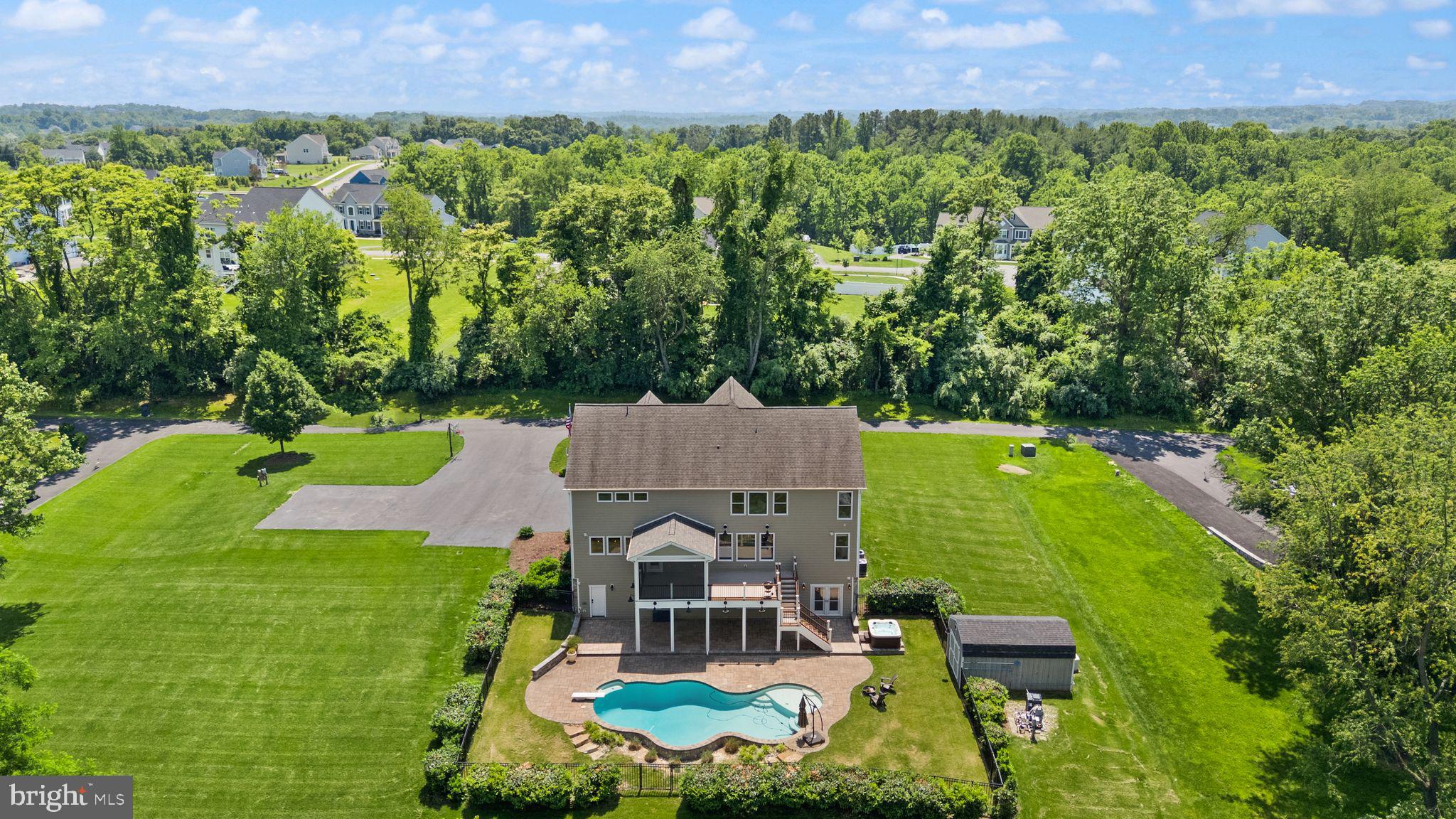 36976 Walnut Park Ln