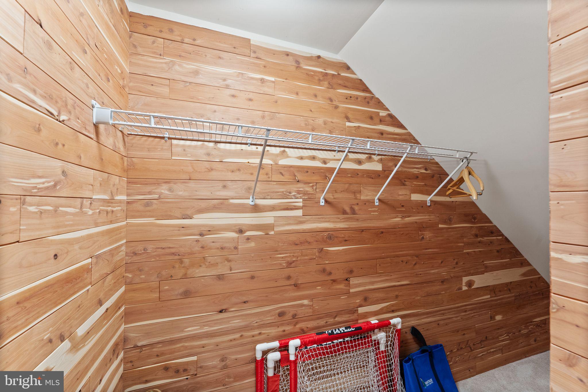 36976 Walnut Park Ln