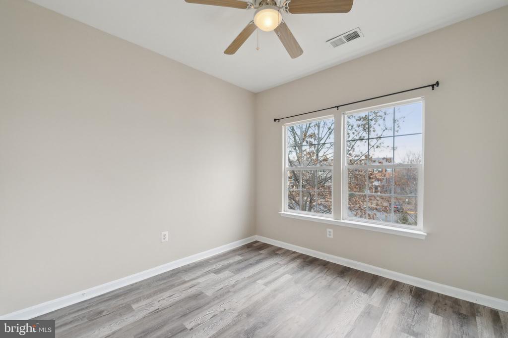 44263 Huron Ter