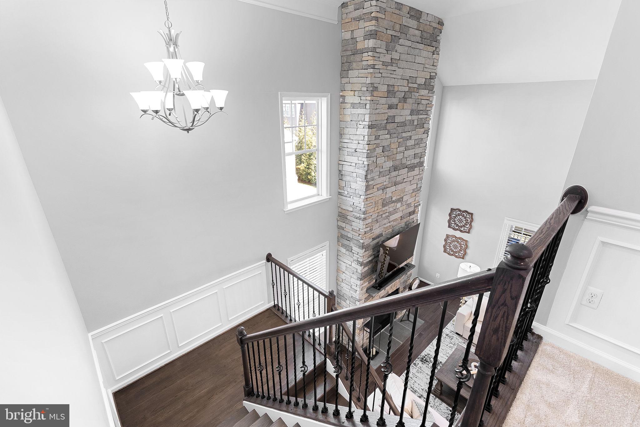 1013 Akan St SE