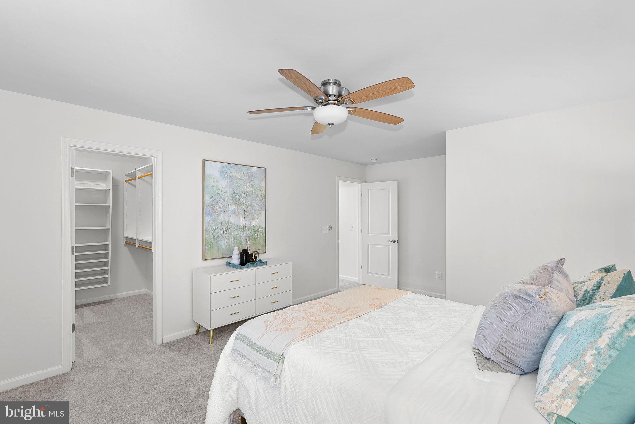 1013 Akan St SE