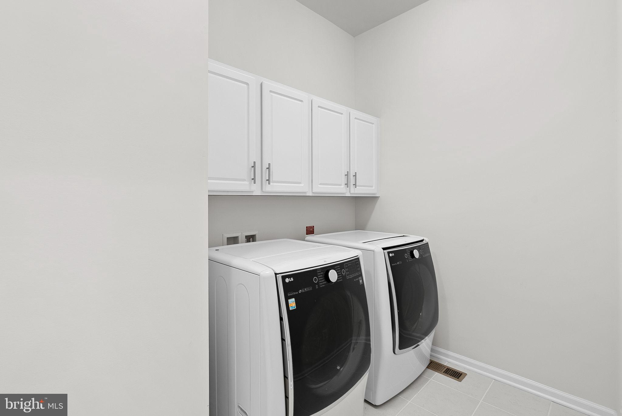 1013 Akan St SE