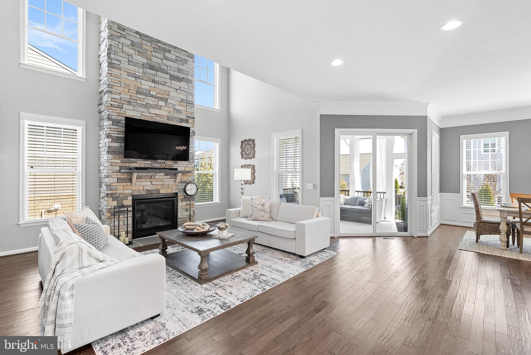 1013 Akan St SE