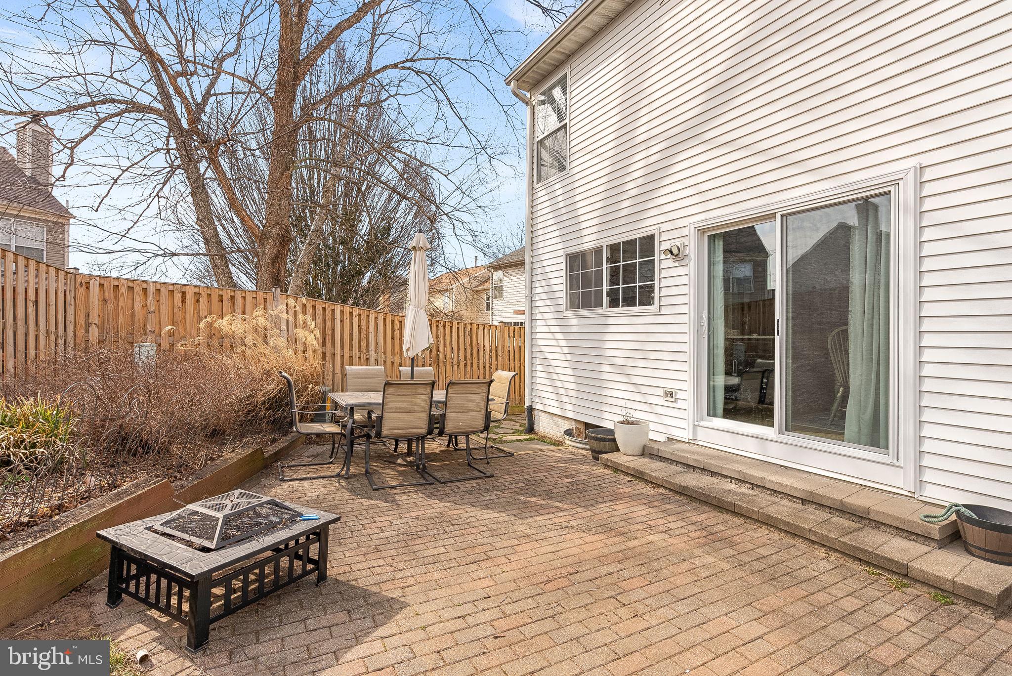 818 Bellview Ct NE