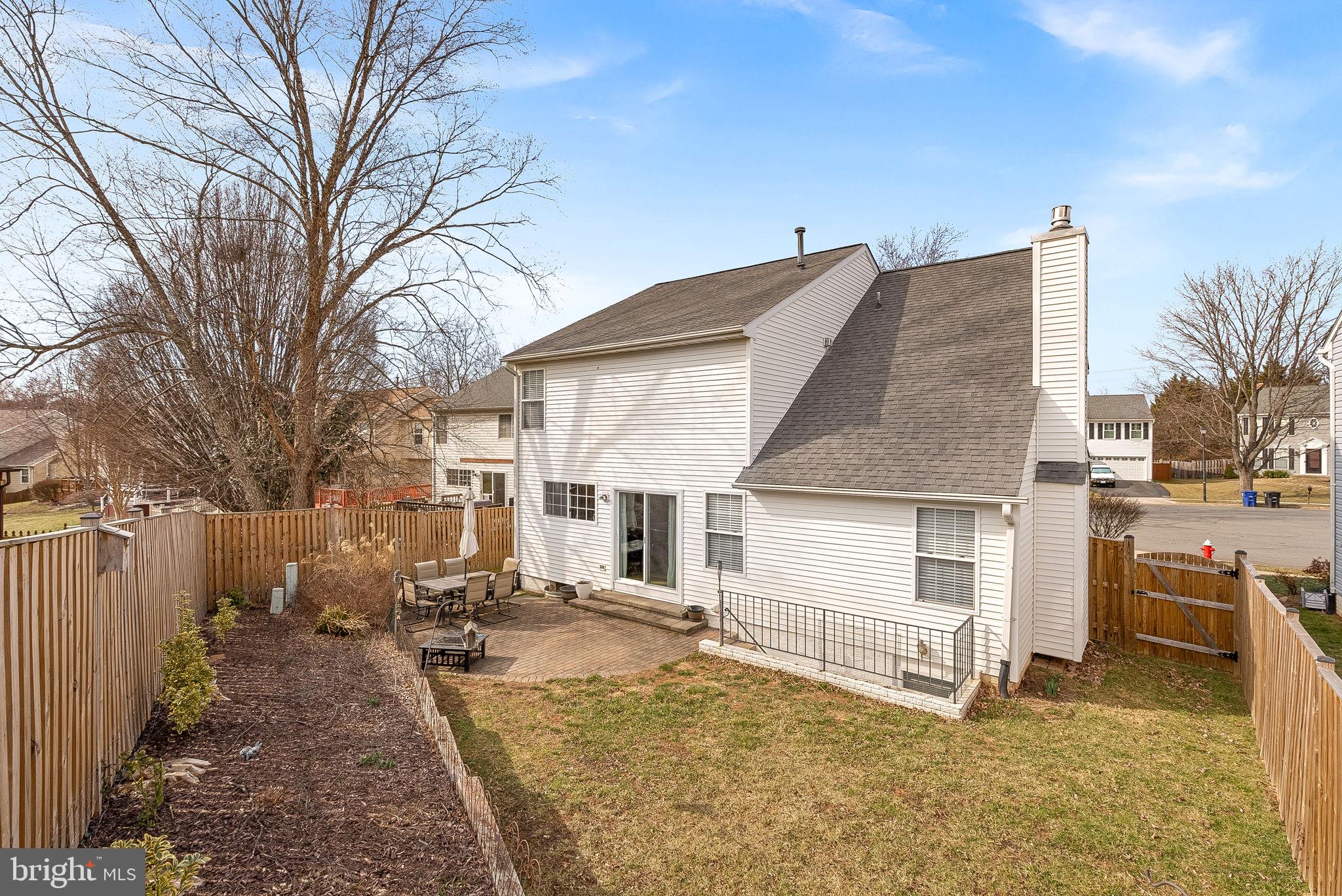 818 Bellview Ct NE