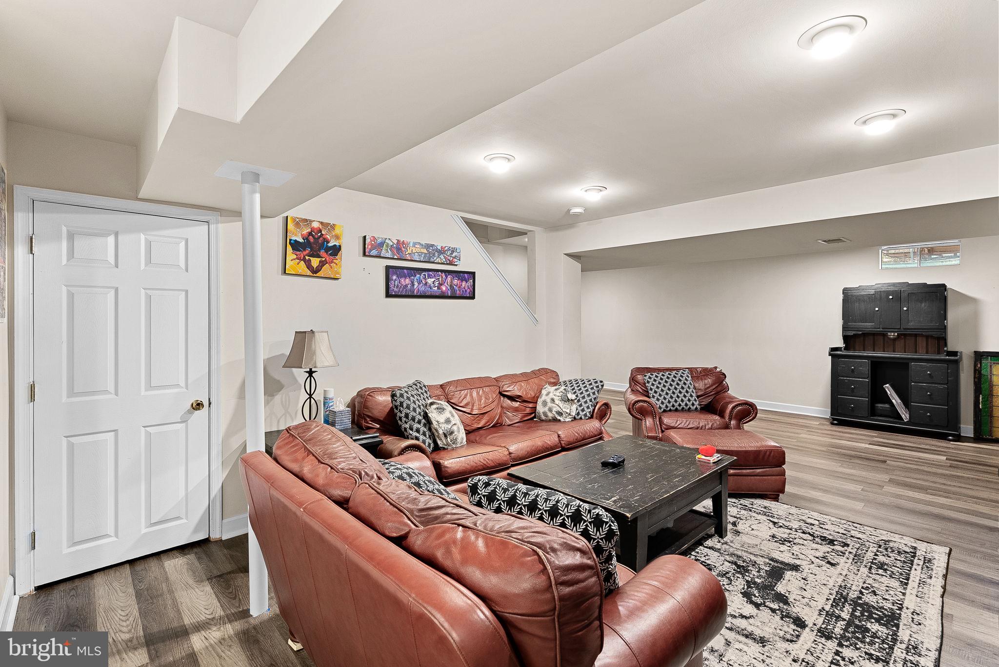 818 Bellview Ct NE