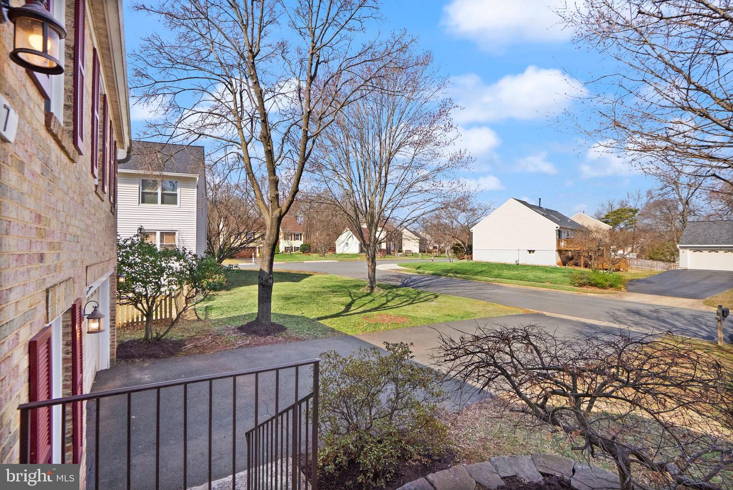 7 Wood Owl Ct