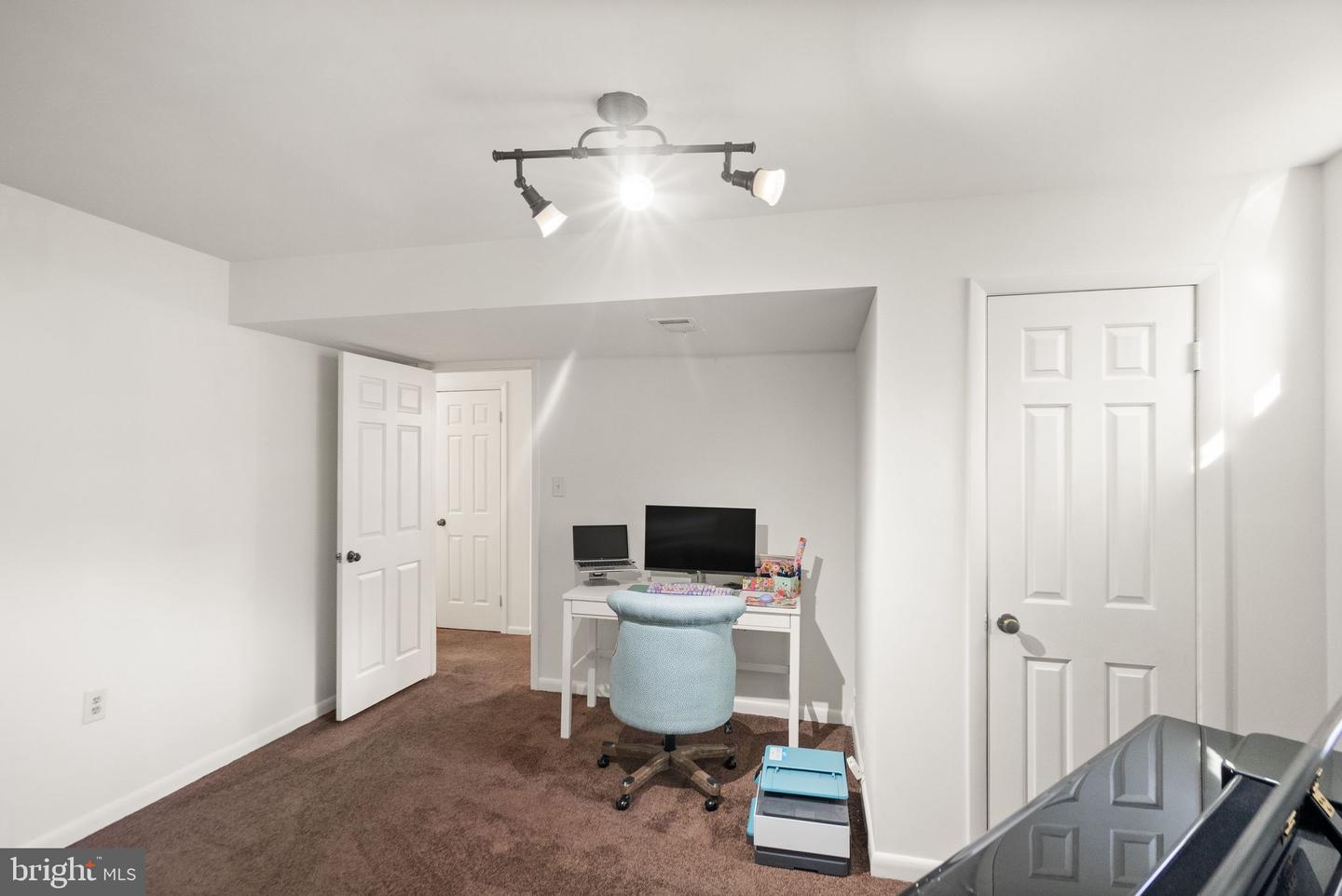 7 Wood Owl Ct