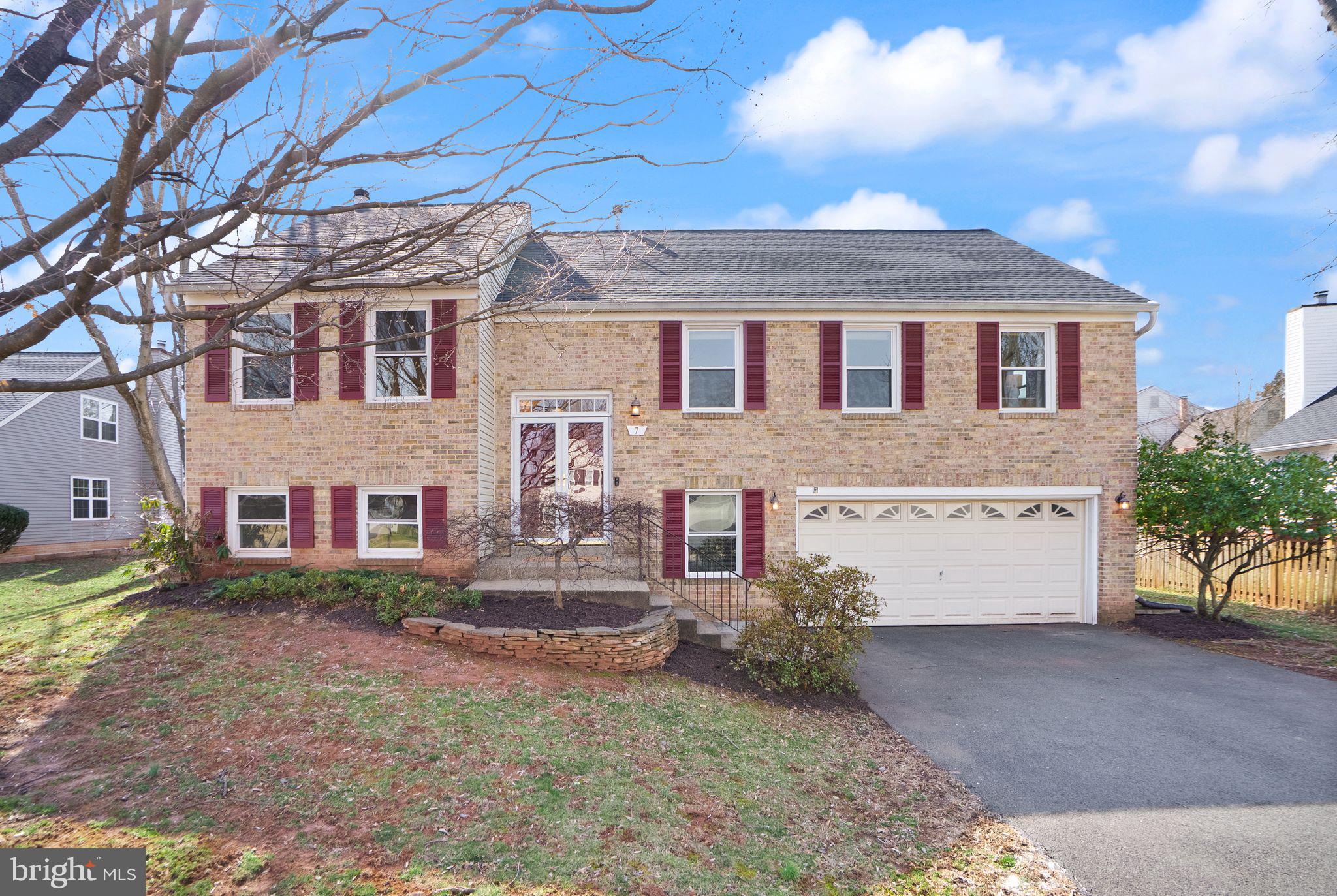 7 Wood Owl Ct