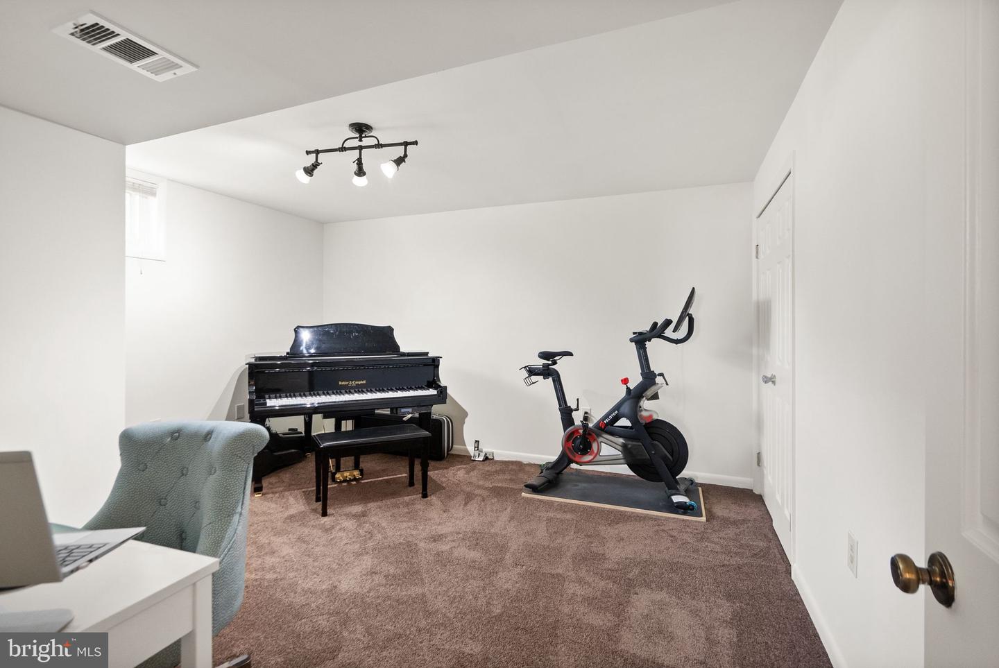 7 Wood Owl Ct
