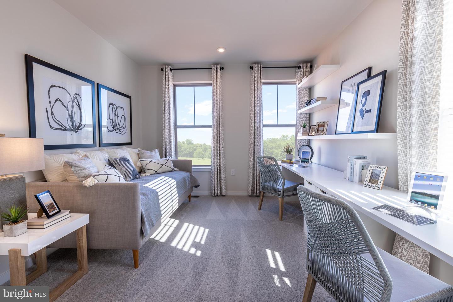 20975 Bluebird Sq