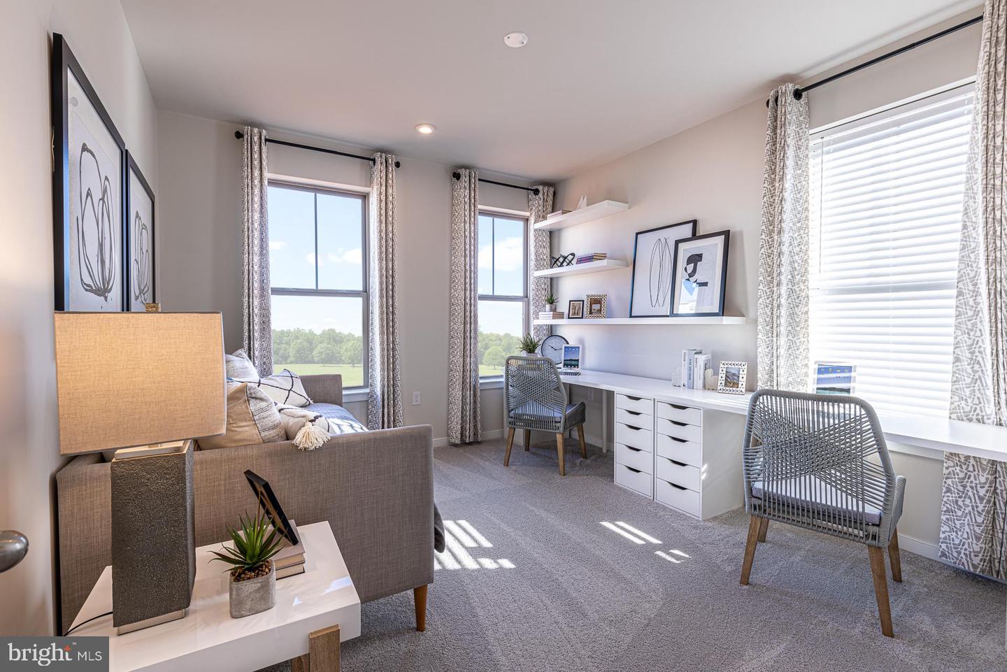 20975 Bluebird Sq