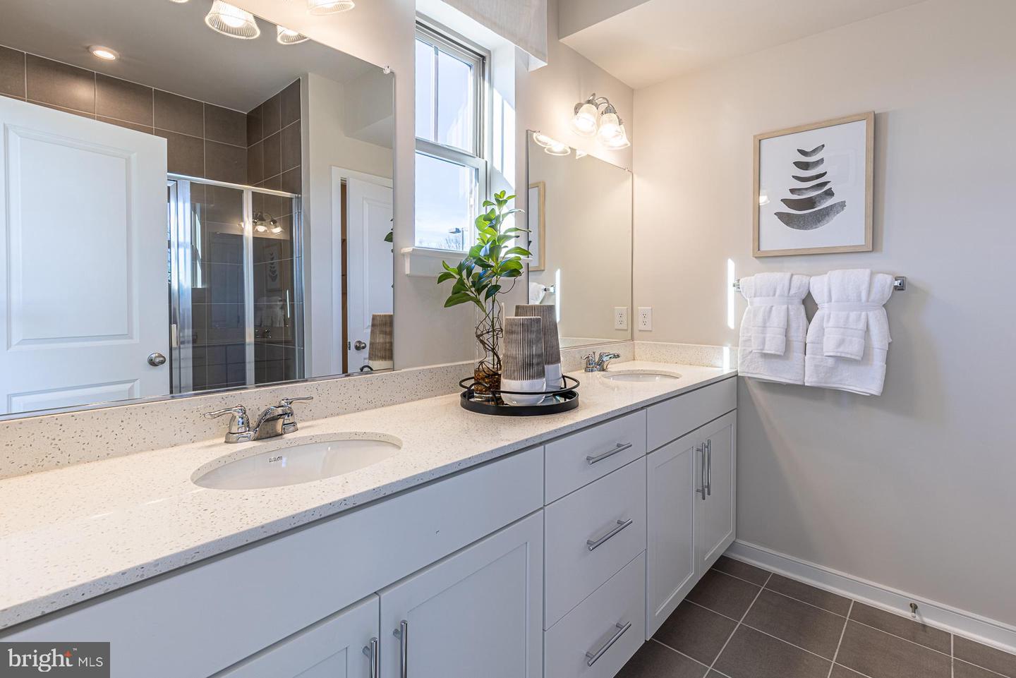 20975 Bluebird Sq