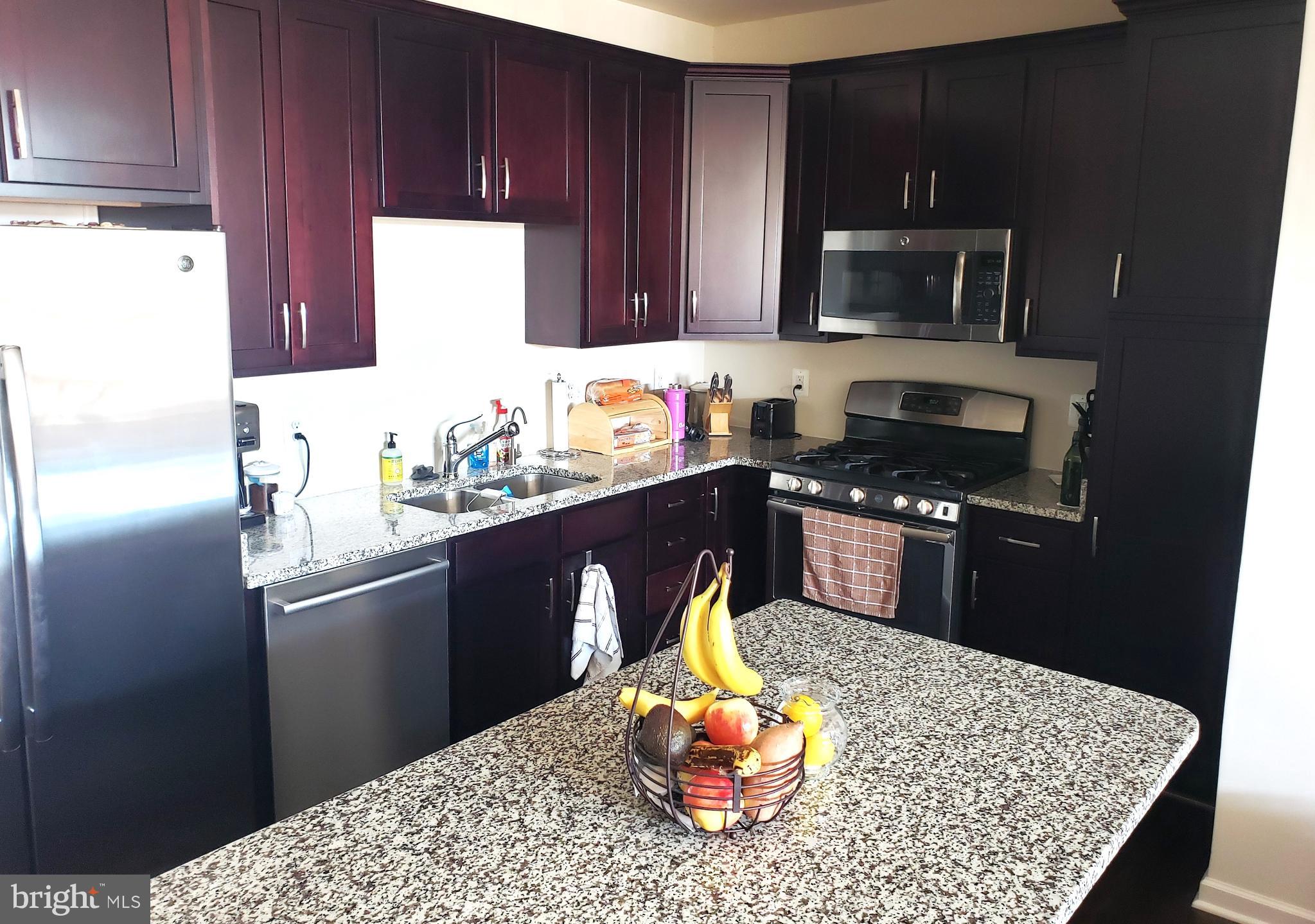 23800 HOPEWELL MANOR TER