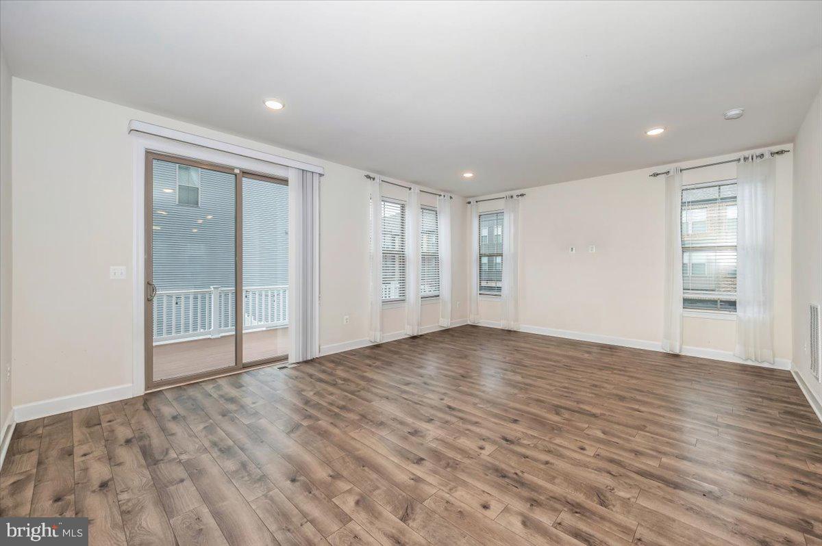 45366 DAVENO SQ