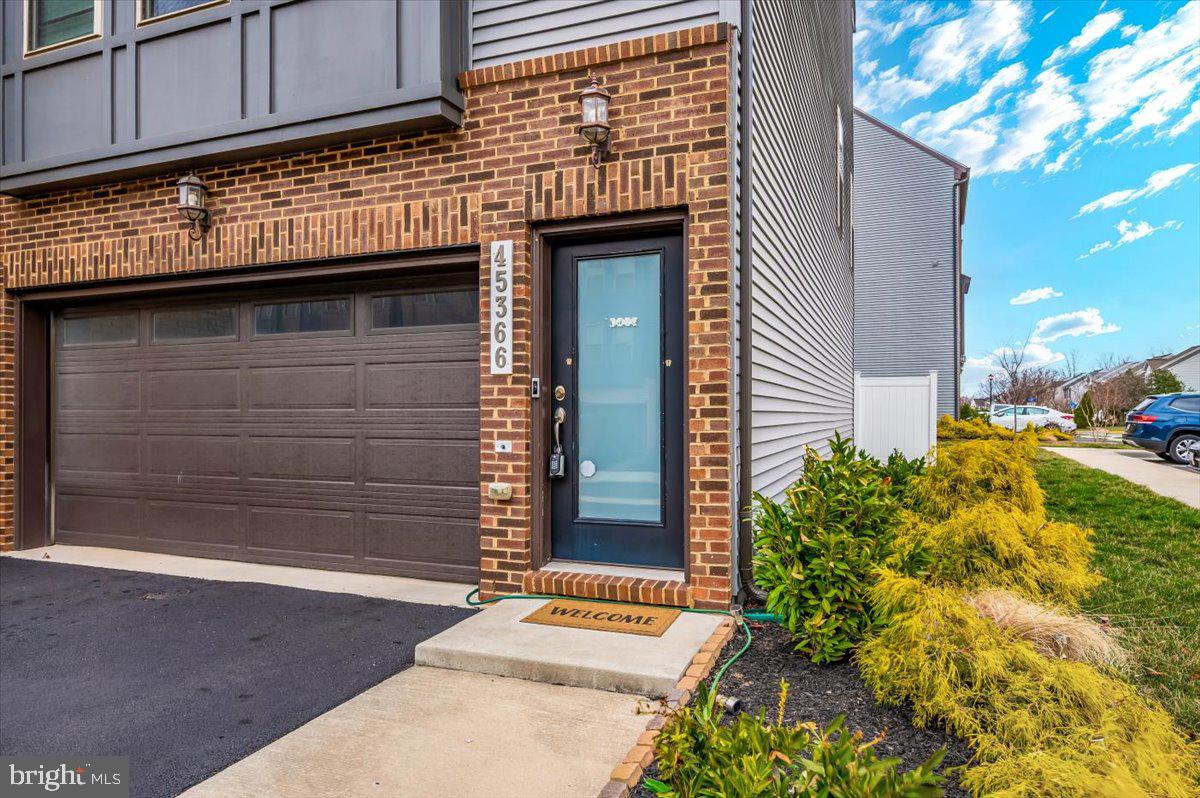 45366 DAVENO SQ