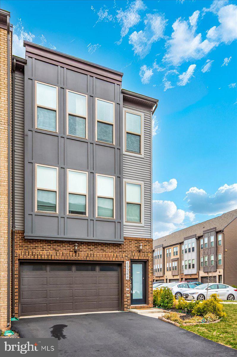 45366 DAVENO SQ