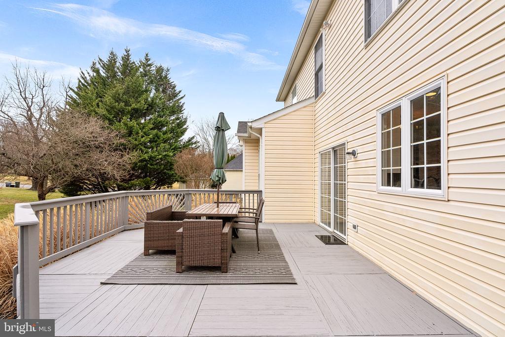 505 Glenmeade Cir