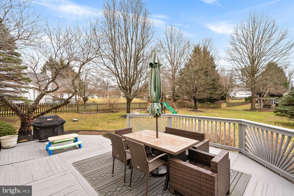 505 Glenmeade Cir
