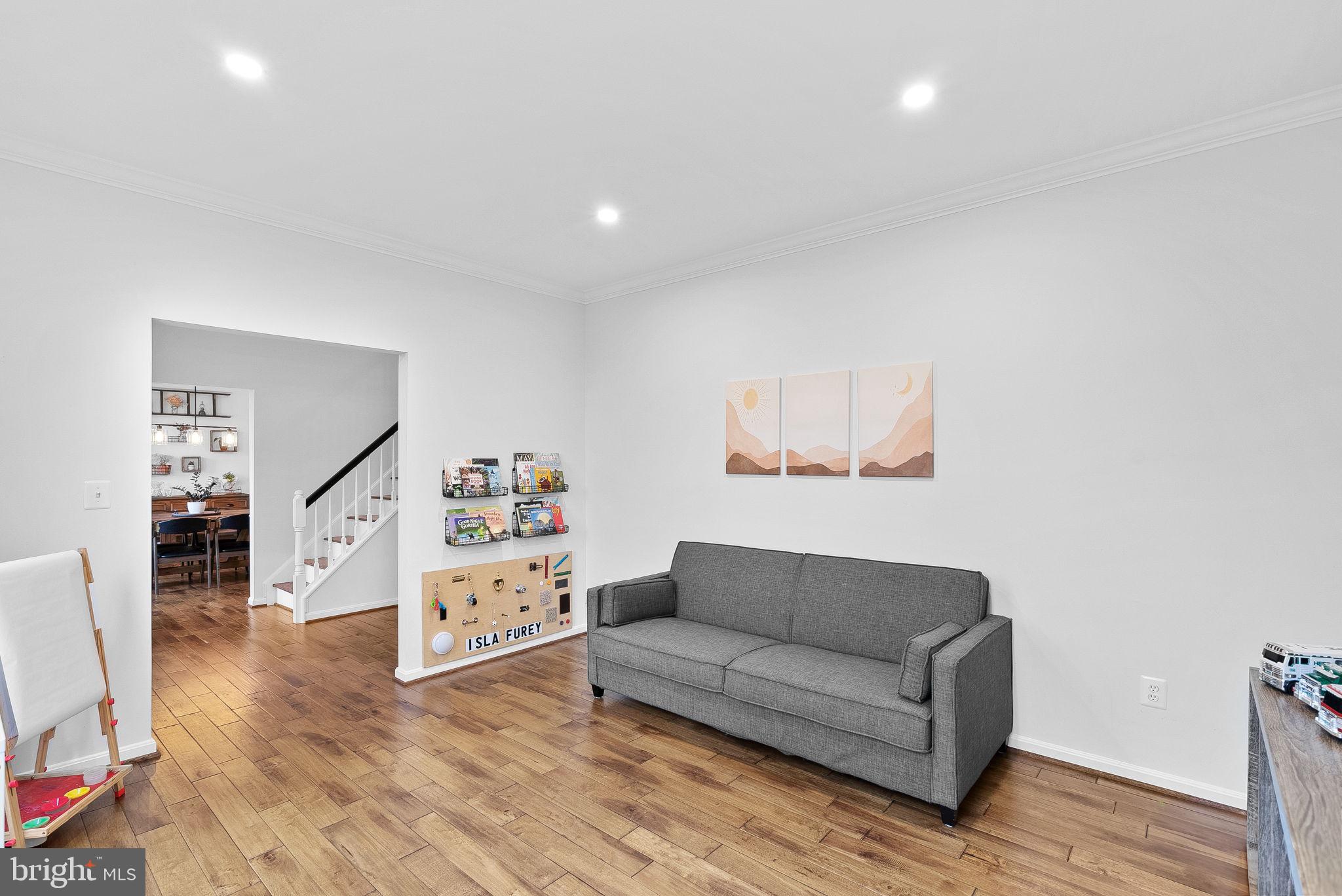 505 Glenmeade Cir