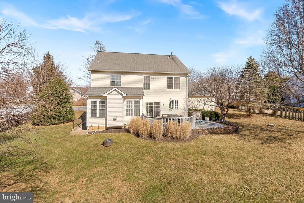 505 Glenmeade Cir
