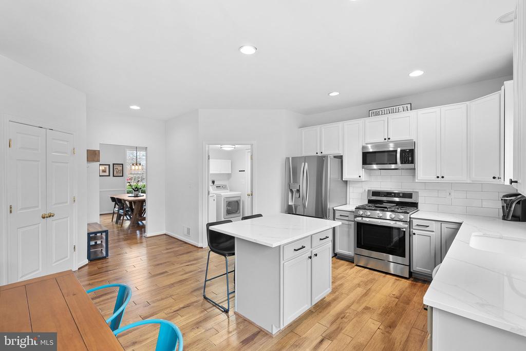 505 Glenmeade Cir