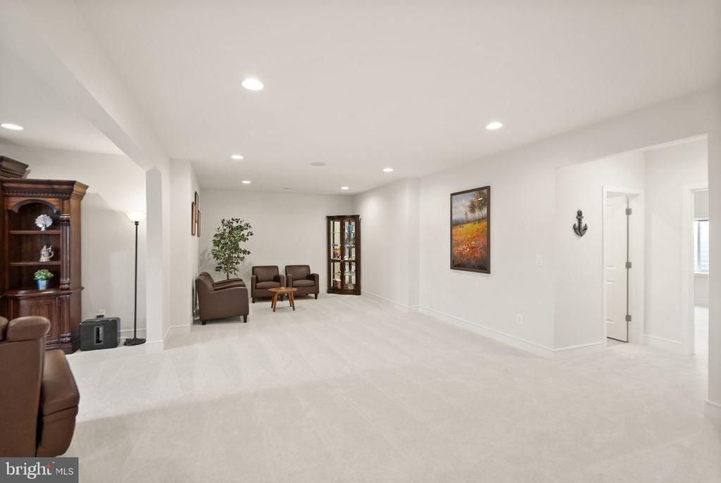 38936 Silver King Cir