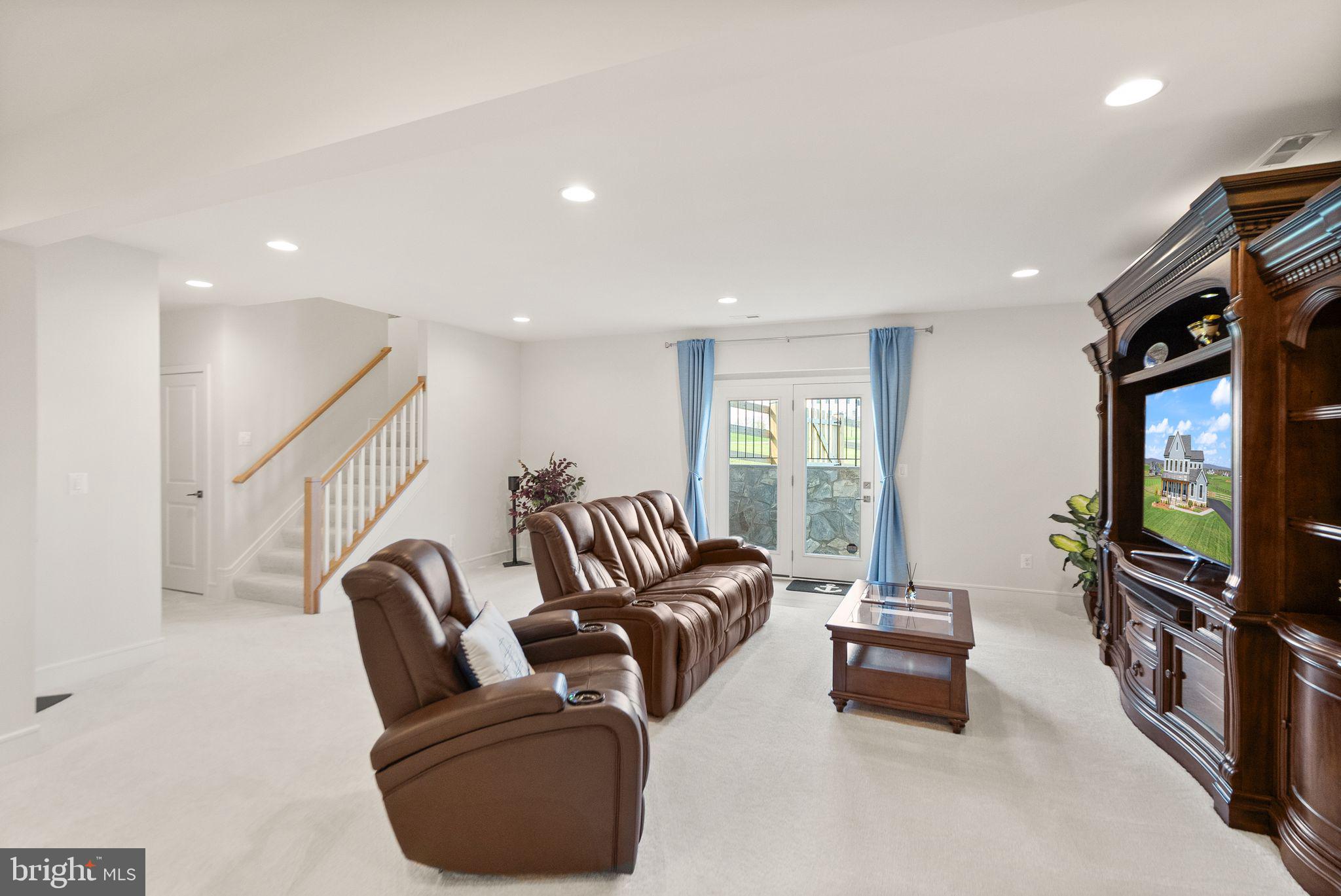 38936 Silver King Cir