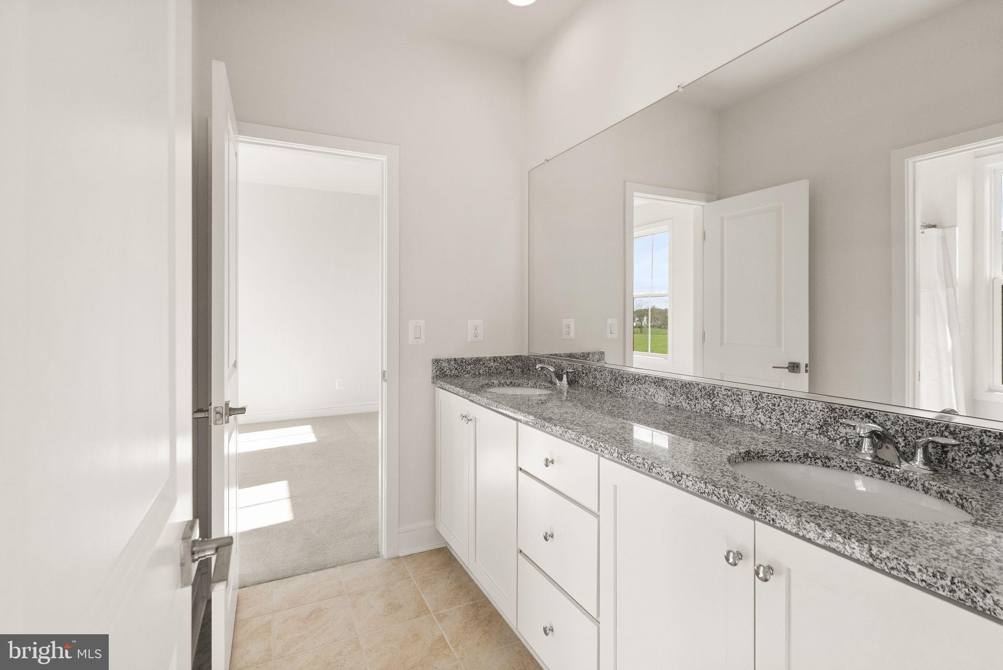 38936 Silver King Cir