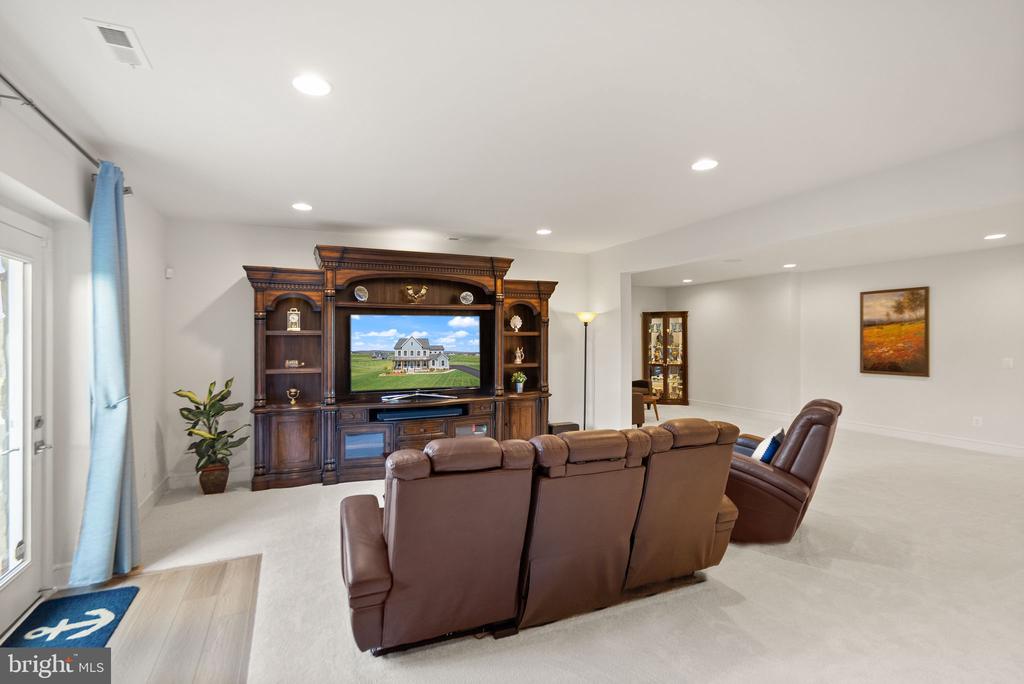 38936 Silver King Cir
